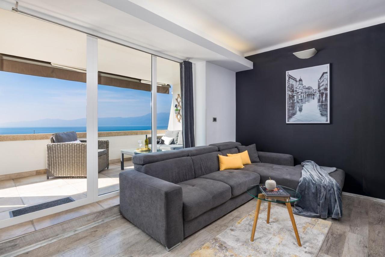Lux Apartment Sky View Rijeka Eksteriør billede