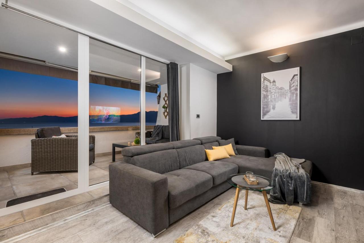 Lux Apartment Sky View Rijeka Eksteriør billede